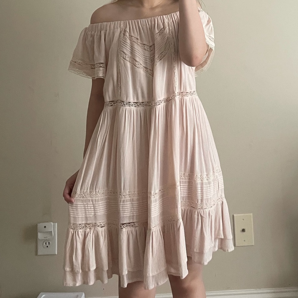 chelsea and violet dress in light pink